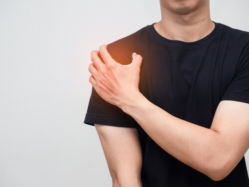 Quälende Schmerzen in Schulter und Arm